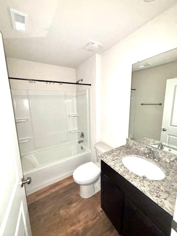 Building Photo - 415 Locust Run Dr