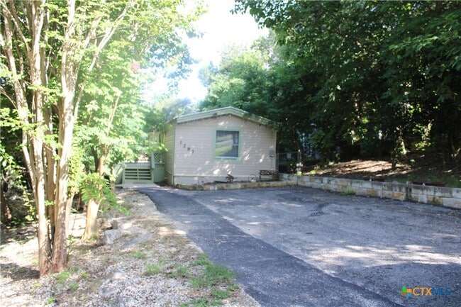 Building Photo - 1297 Hidden Fawn