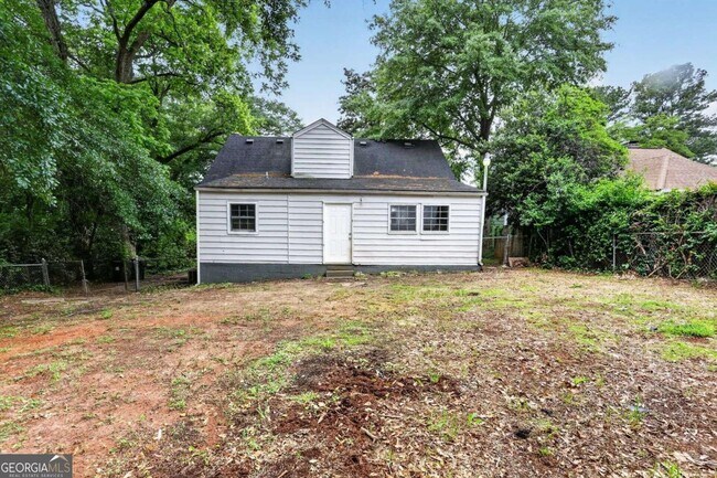 Building Photo - 2728 Winburn Terrace