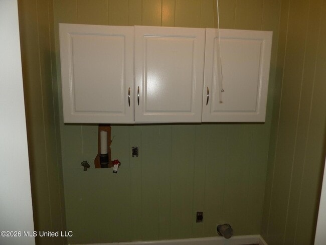 Building Photo - 238 Westview Cir