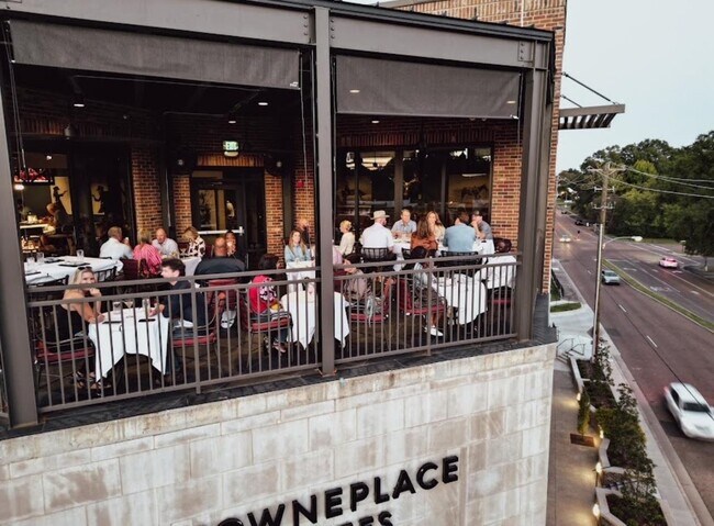 Building Photo - 7535 Parker Cir