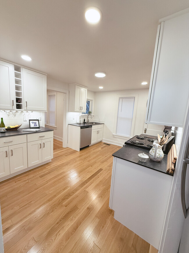 All new kitchen with new cabinetry. - 214 Wadsworth St