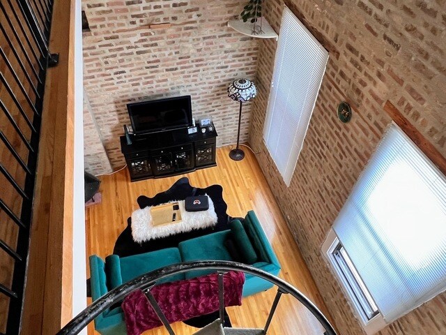 Building Photo - 2129 N Southport Ave