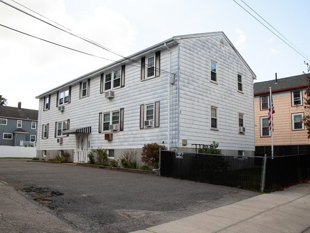 Building Photo - 7 Montvale St