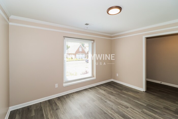 Building Photo - 9914 Leda Cove