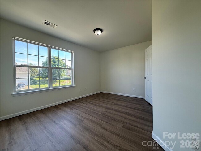 Building Photo - 5103 Stowe Derby Dr