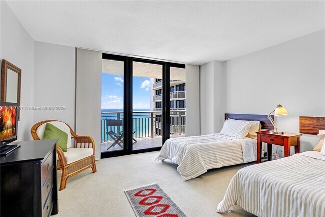 Building Photo - 3000 N Ocean Dr