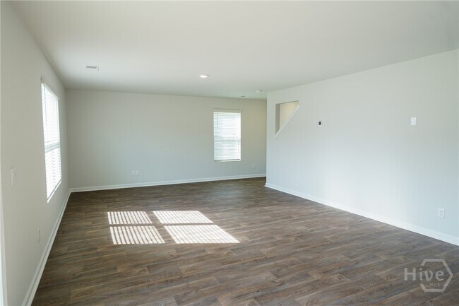 Building Photo - 104 Painted Lady Lp