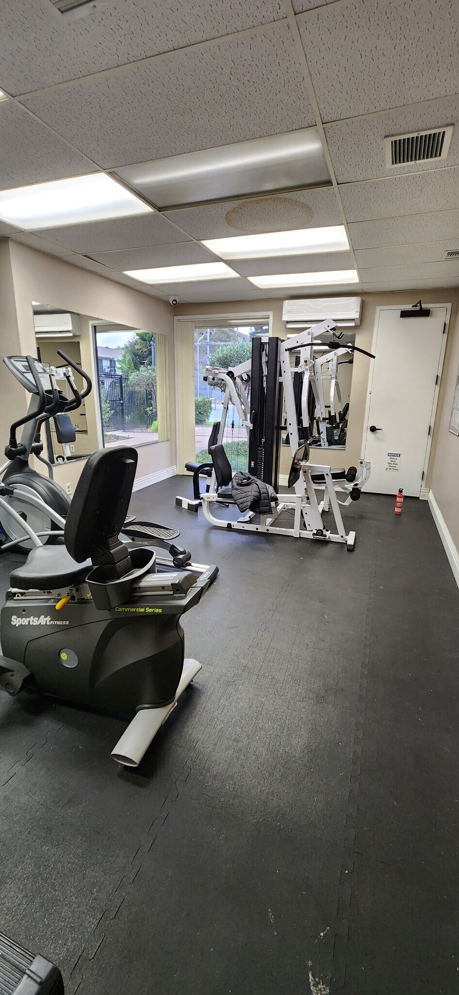 Building Photo - 6202 Friars Rd