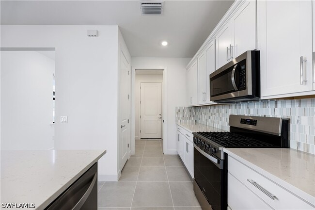 Building Photo - 19226 Hinkley Dr