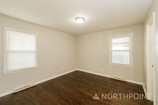 Building Photo - 3 BR/2BA | Newly Renovated Single Family Home | 1-Car Covered Parking | Gated backyard