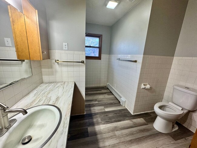 Building Photo - 4 bed, 2 bath acreage in Pickrell area