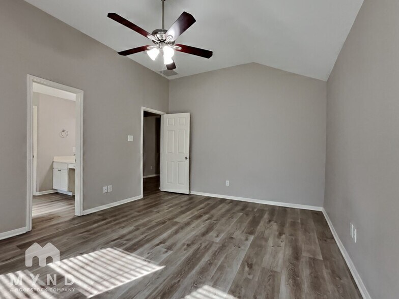 Building Photo - 9876 Lace Flower Way