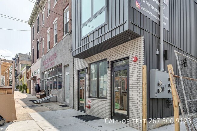 Building Photo - 930 N 2nd St