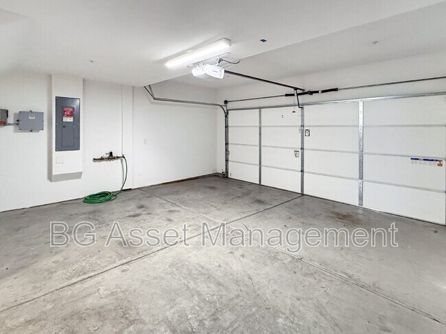 Building Photo - 3909 Wattling St