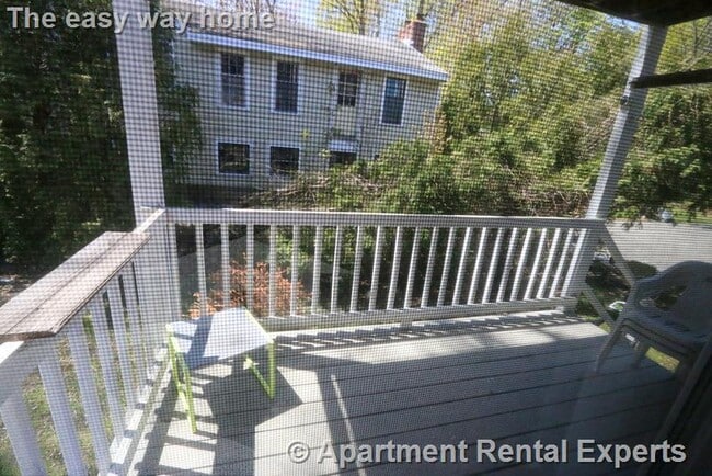 Building Photo - 56 Standish St