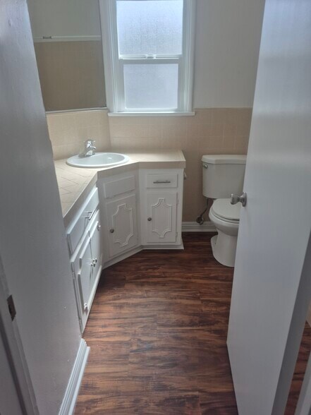 Building Photo - 2809 W 152nd St