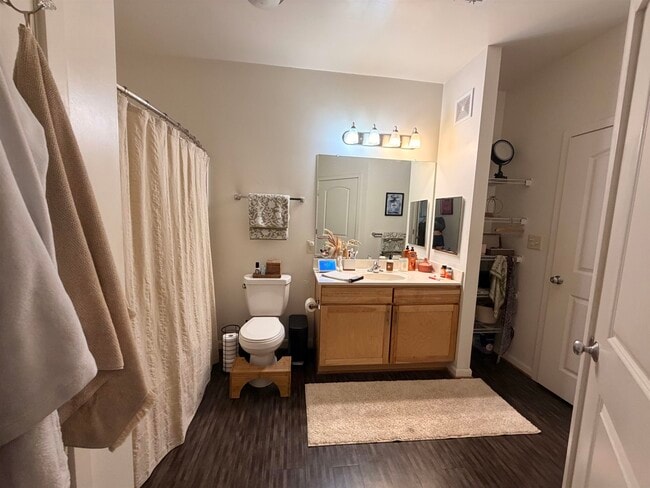 Building Photo - 106 Community Way