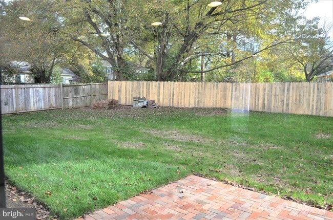 Building Photo - 14903 Neath Ct