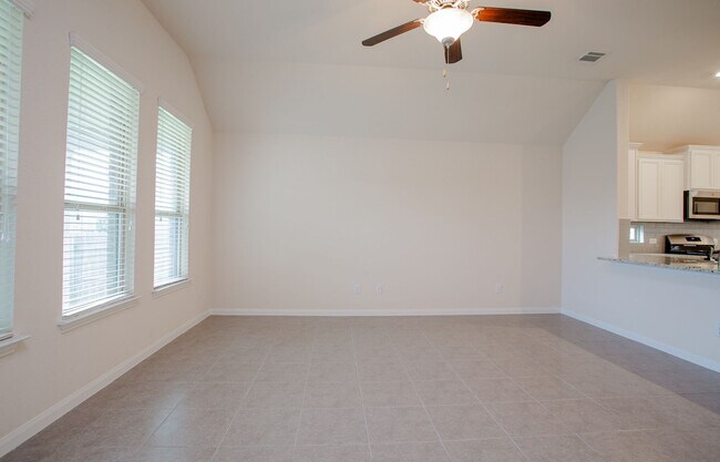 Building Photo - Beautiful One Level 3 BR / 2 BA Home for R...