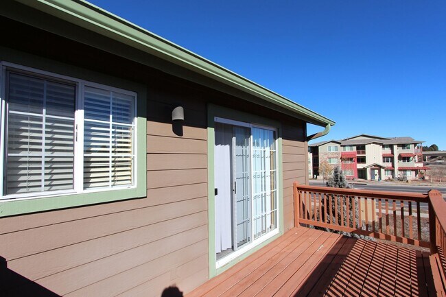 Building Photo - 3250 S Litzler Dr