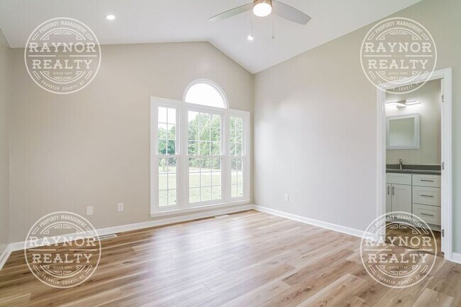 Building Photo - 118 Murphy Dr