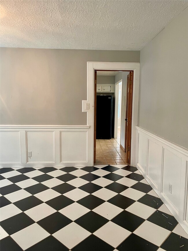 Building Photo - 21122 Harvest Hill Ln