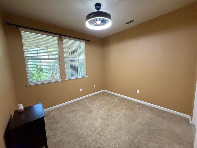 Building Photo - Spacious 4-Bedroom Elk Grove Home with Updated Kitchen, Quartz Countertops! VIEW TODAY!