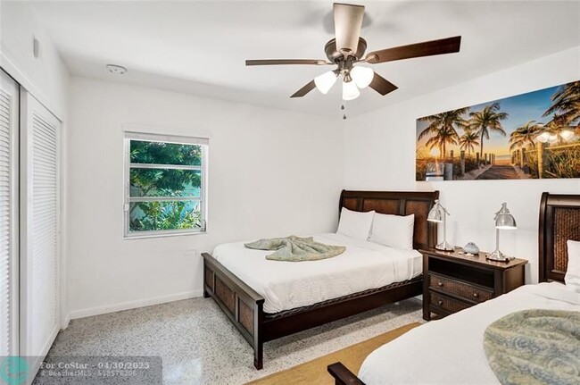 Building Photo - 3230 S Terra Mar Dr