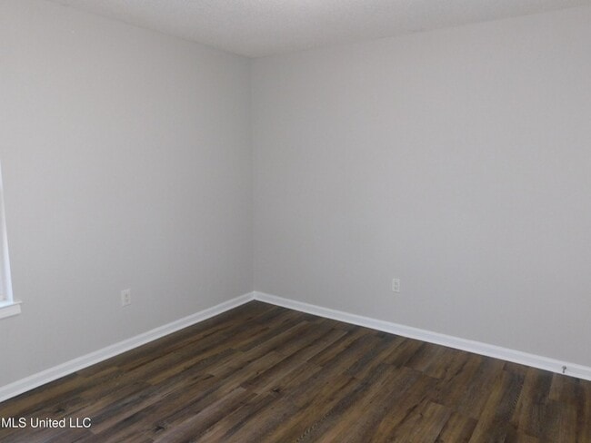 Building Photo - 8095 Martha Ann Ln