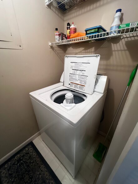 Building Photo - 301 Harbor Heights Dr