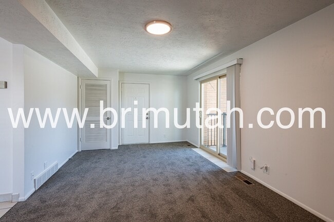 Building Photo - 4817 S 1740 E