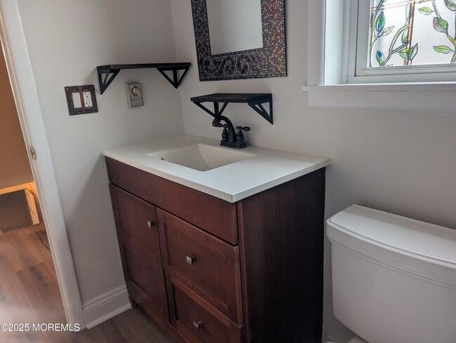 Building Photo - 19 Gibraltar Ct