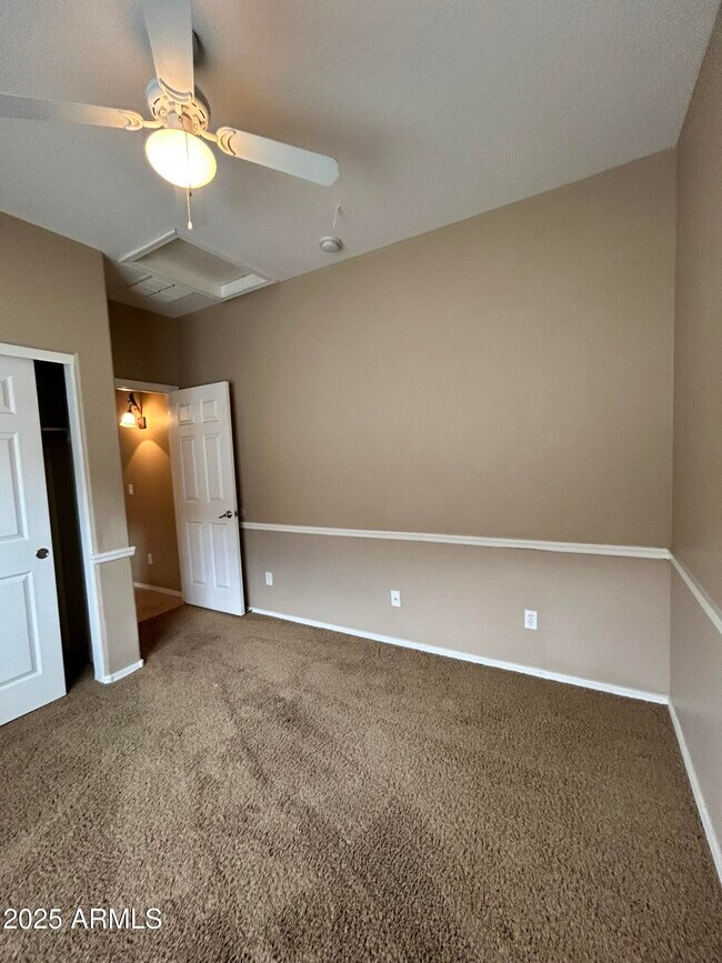 Building Photo - 45168 W Mescal Dr