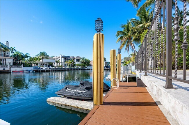 Building Photo - 4900 Sanctuary Ln