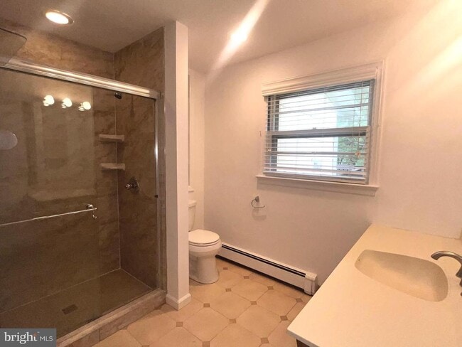 Building Photo - 430 Sked St