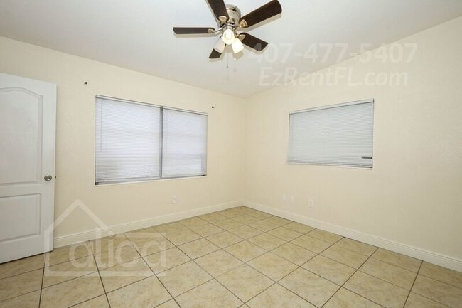 Building Photo - 3392 Bougainvillea Dr