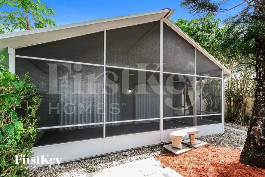 Building Photo - 4652 Concordia Ln