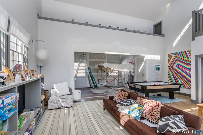 Building Photo - 66 Westwoods #2 Rd