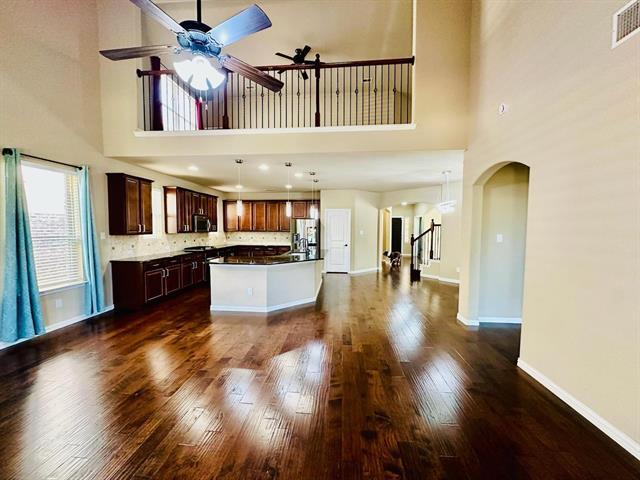 Building Photo - 2717 Calmwood Dr