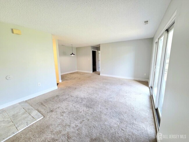 Building Photo - 8113 Tamarron Dr