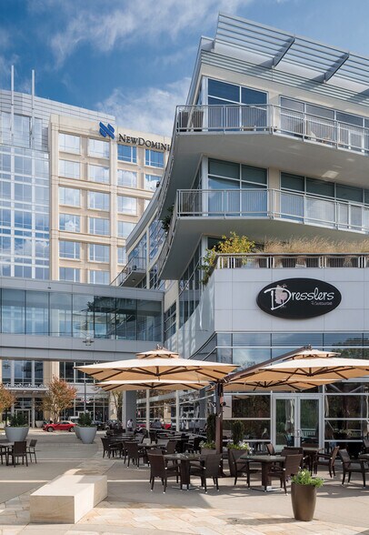 Building Photo - 1133 Metropolitan Ave