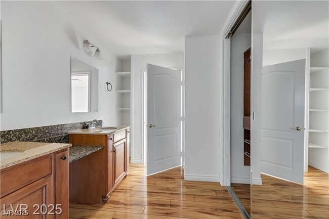 Building Photo - 4351 Satinwood Dr