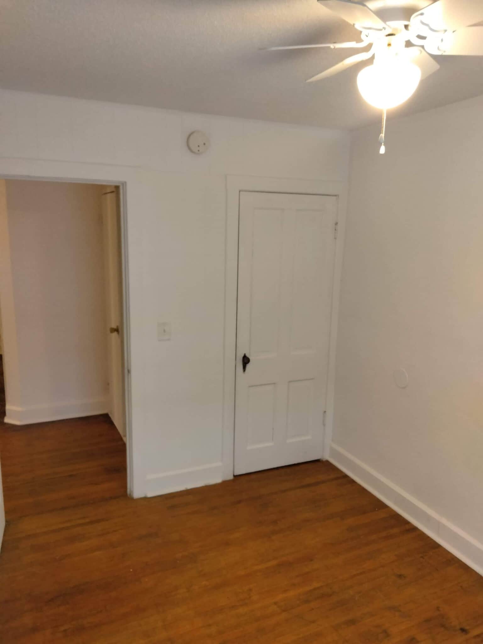 Building Photo - 124 N Main St