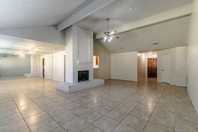 Building Photo - 21423 Golden Dove Dr