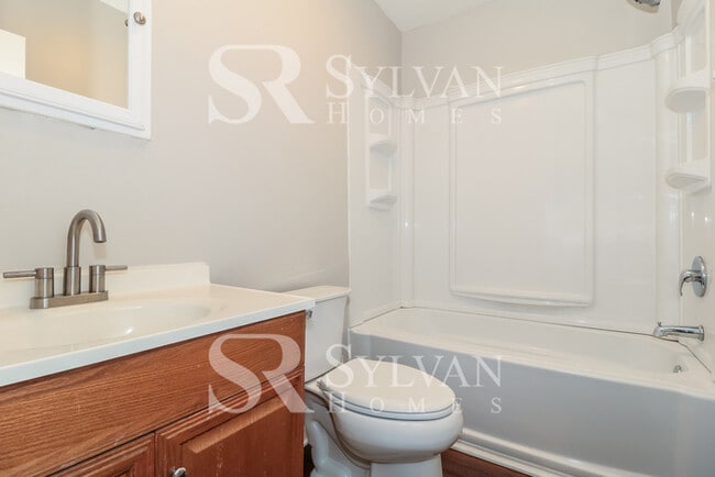 Building Photo - Where Charm Meets Comfort