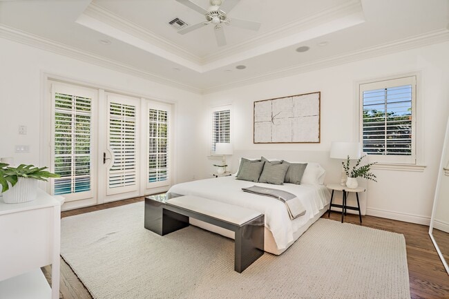 Building Photo - 233 El Pueblo Way