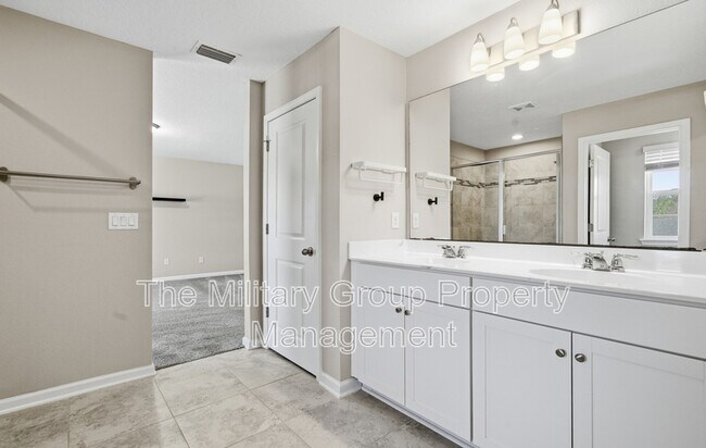 Building Photo - 253 Clarys Run