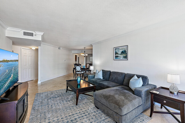 Building Photo - 3000 N Ocean Dr