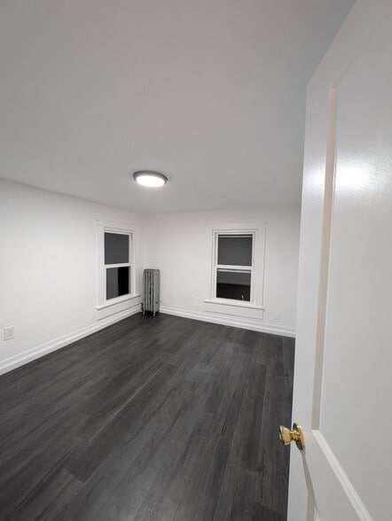 Building Photo - 46 N Meade St